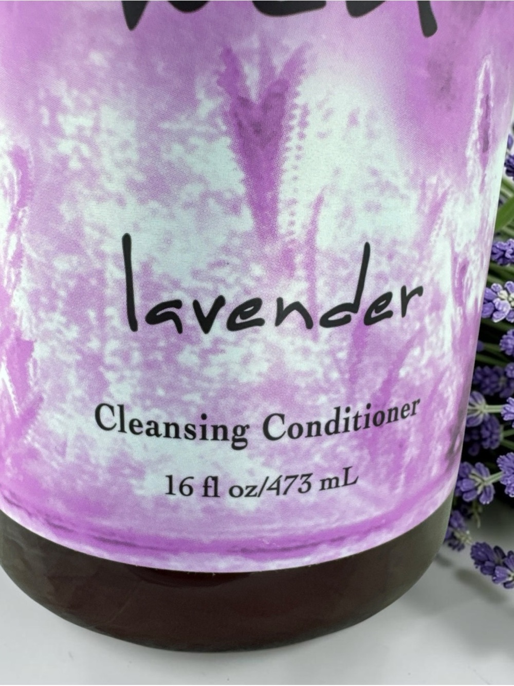WEN Lavender Cleansing Conditioner — Purple Bottle - Picture 3 of 5